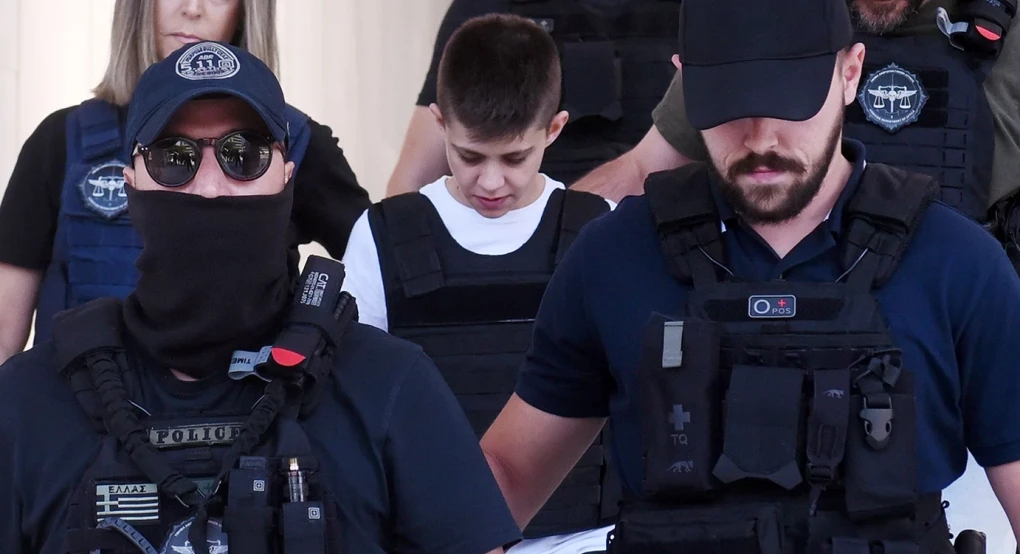 Ειρήνη Μουρτζούκου: Η γυναίκα-αίνιγμα και το τελευταίο κομμάτι του παζλ – Τι κρύβει για τον μικρό Παναγιωτάκη Ειρήνη Μουρτζούκου: Η γυναίκα-αίνιγμα και το τελευταίο κομμάτι του παζλ – Τι κρύβει για τον μικρό Παναγιωτάκη