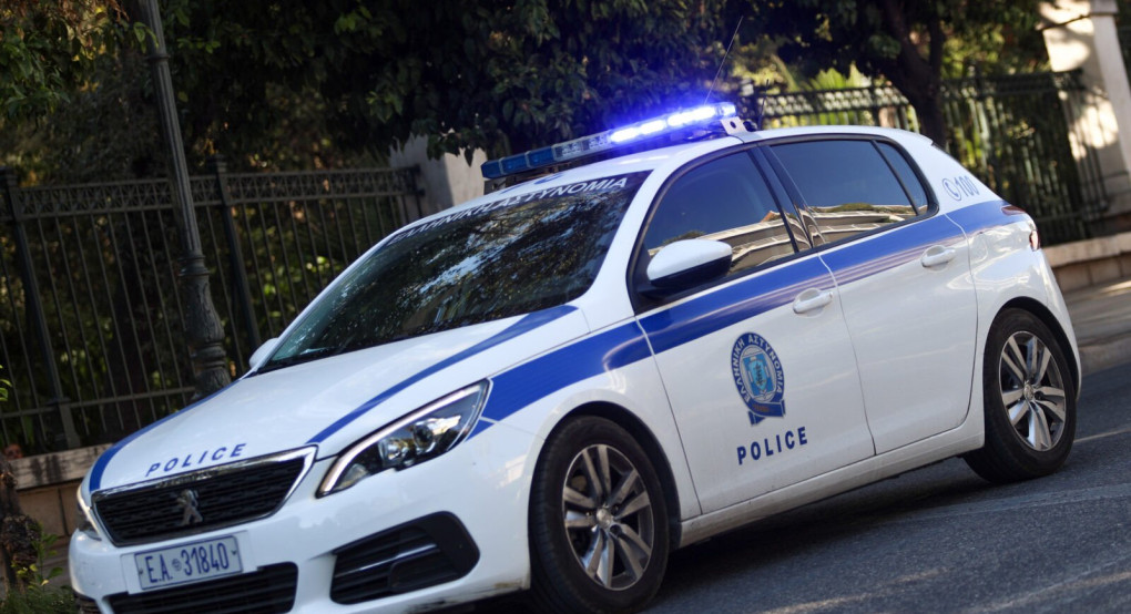 Καλαμάτα: Απόπειρα ανθρωποκτονίας εις βάρος οικογένειας – Συνελήφθη 67χρονος Καλαμάτα: Απόπειρα ανθρωποκτονίας εις βάρος οικογένειας – Συνελήφθη 67χρονος