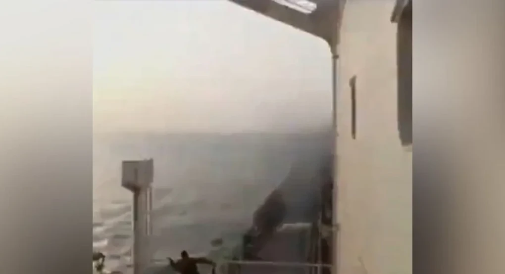 Δύο νεκροί από την επίθεση των Χούθι σε ελληνόκτητο πλοίο στην Ερυθρά Θάλασσα Δύο νεκροί από την επίθεση των Χούθι σε ελληνόκτητο πλοίο στην Ερυθρά Θάλασσα