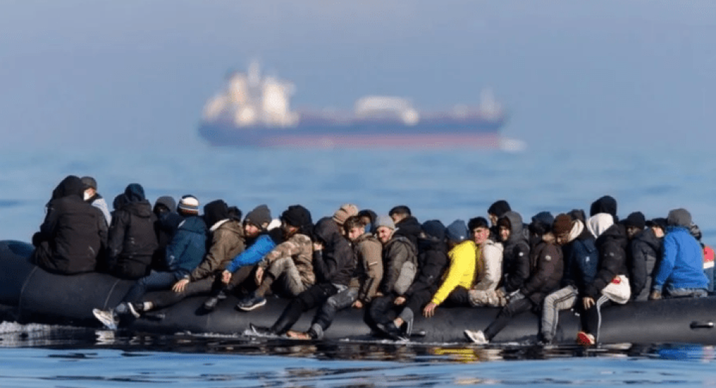Κομισιόν: Είμαστε ενήμεροι από την Ελλάδα για την 3μηνη αναστολή ασύλου Κομισιόν: Είμαστε ενήμεροι από την Ελλάδα για την 3μηνη αναστολή ασύλου