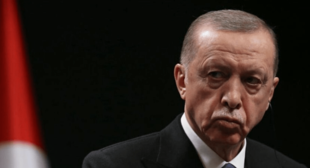 Προκλητική ανάρτηση Ερντογάν για την Αγία Σοφία: «Σαν σήμερα πριν πέντε χρόνια, σπάσαμε τις αλυσίδες» Προκλητική ανάρτηση Ερντογάν για την Αγία Σοφία: «Σαν σήμερα πριν πέντε χρόνια, σπάσαμε τις αλυσίδες»