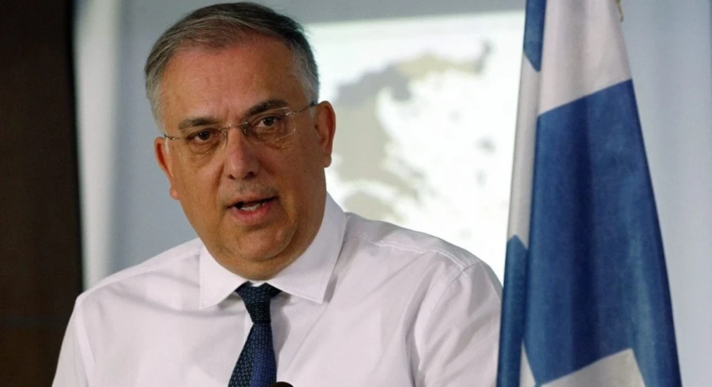 Θεοδωρικάκος: Υπεγράφησαν τα τρία πρώτα αναπτυξιακά καθεστώτα με €450 εκατ. για τo 2025 Θεοδωρικάκος: Υπεγράφησαν τα τρία πρώτα αναπτυξιακά καθεστώτα με €450 εκατ. για τo 2025