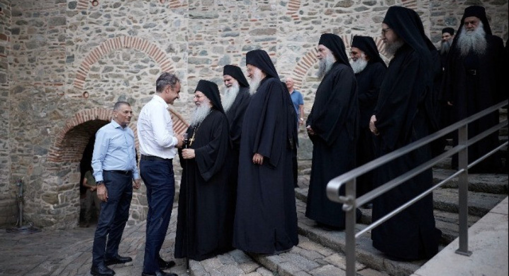 Στην Ιερά Μονή Σίμωνος Πέτρας ο πρωθυπουργός Στην Ιερά Μονή Σίμωνος Πέτρας ο πρωθυπουργός