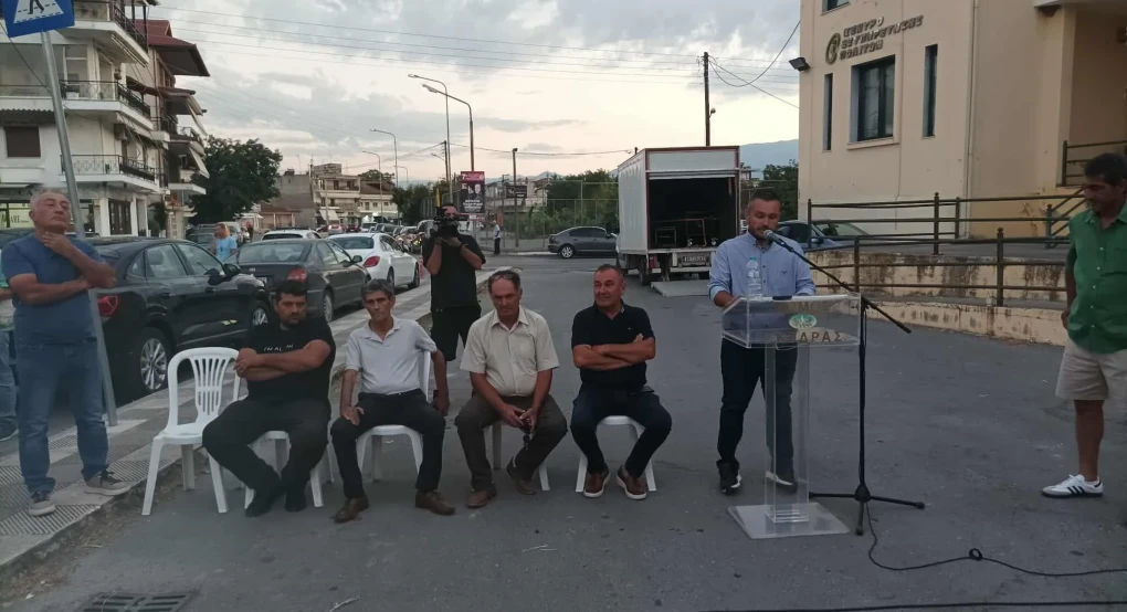 Συμπύρηνο ροδάκινο: Αύριο η συνάντηση με την ΕΚΕ