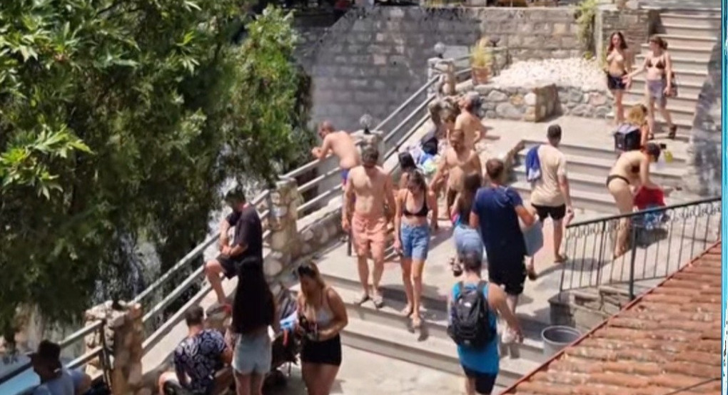 Παρασκευή μεσημέρι και η Λουτρόπολη «βουλιάζει» από νέους – Ένα μαγευτικό τριήμερο στο Φεστιβάλ Πόζαρ