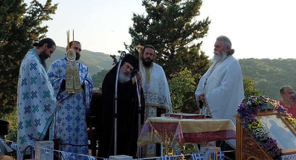 Αρχιερατικός Πανηγυρικός Εσπερινός στην Ιερά Μονή Προφήτη Ηλία στην Έδεσσα Αρχιερατικός Πανηγυρικός Εσπερινός στην Ιερά Μονή Προφήτη Ηλία στην Έδεσσα