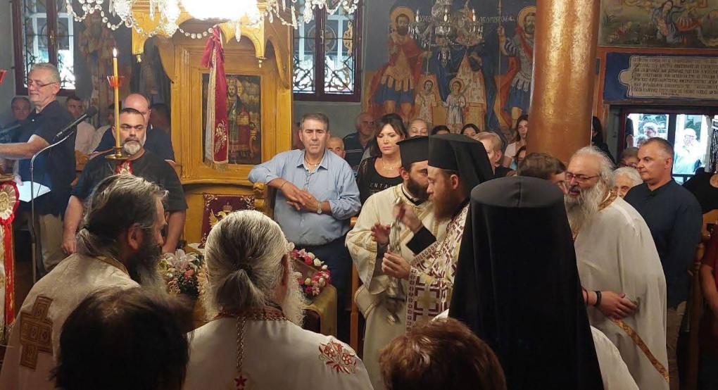 Πανηγυρικός Εσπερινός στον Ιερό Ναό Αγίου Παντελεήμονος στο Αρσένι Πέλλας Πανηγυρικός Εσπερινός στον Ιερό Ναό Αγίου Παντελεήμονος στο Αρσένι Πέλλας