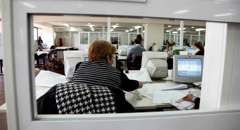 Αντιμέτωποι με την απόλυση θα βρεθούν όσοι δημόσιοι υπάλληλοι αρνούνται την αξιολόγηση Αντιμέτωποι με την απόλυση θα βρεθούν όσοι δημόσιοι υπάλληλοι αρνούνται την αξιολόγηση