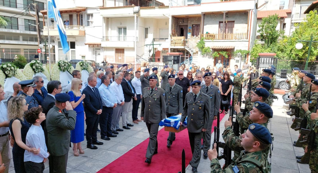 Γιώργος Καρασμάνης: Η Πατρίδα δεν ξεχνά τους Ήρωές της Γιώργος Καρασμάνης: Η Πατρίδα δεν ξεχνά τους Ήρωές της