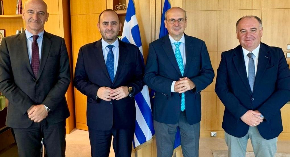 Συνάντηση Λάκη Βασιλειάδη με τον Αντιπρόεδρο της Κυβέρνησης για τη στήριξη των πολύτεκνων οικογενειών Συνάντηση Λάκη Βασιλειάδη με τον Αντιπρόεδρο της Κυβέρνησης για τη στήριξη των πολύτεκνων οικογενειών