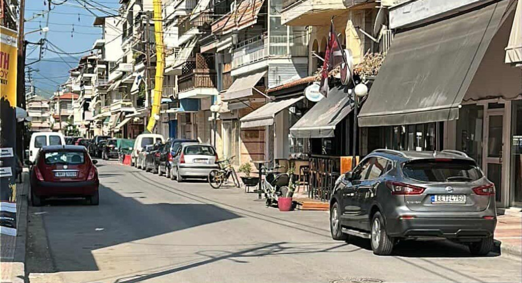 Σκύδρα: Καταστηματάρχης αιτείται τη διαπλάτυνση του πεζοδρομίου επί της οδού Ευξείνου Πόντου Σκύδρα: Καταστηματάρχης αιτείται τη διαπλάτυνση του πεζοδρομίου επί της οδού Ευξείνου Πόντου