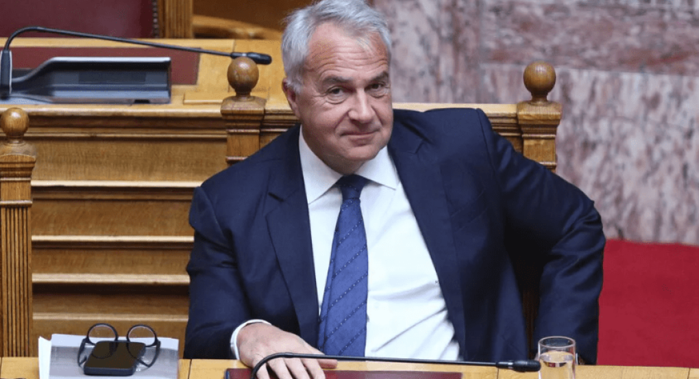 Ανατροπή Τραμπ μετά τη «βόμβα» των FT: «Ο Ζελένσκι δεν πρέπει να χτυπήσει τη Μόσχα» Ανατροπή Τραμπ μετά τη «βόμβα» των FT: «Ο Ζελένσκι δεν πρέπει να χτυπήσει τη Μόσχα»