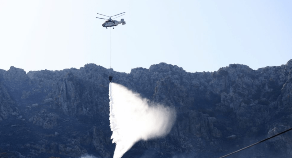 Φωτιά τώρα στη Σκάλα Δεσκάτης Γρεβενών -Εκκενώθηκε καταφύγιο με 55 παιδιά Φωτιά τώρα στη Σκάλα Δεσκάτης Γρεβενών -Εκκενώθηκε καταφύγιο με 55 παιδιά