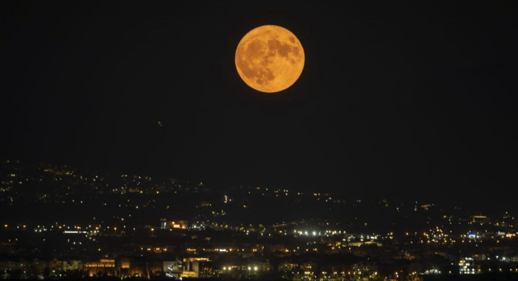 Πότε «πέφτει» η Αυγουστιάτικη πανσέληνος – Ποια ζώδια επηρεάζονται περισσότερο Πότε «πέφτει» η Αυγουστιάτικη πανσέληνος – Ποια ζώδια επηρεάζονται περισσότερο
