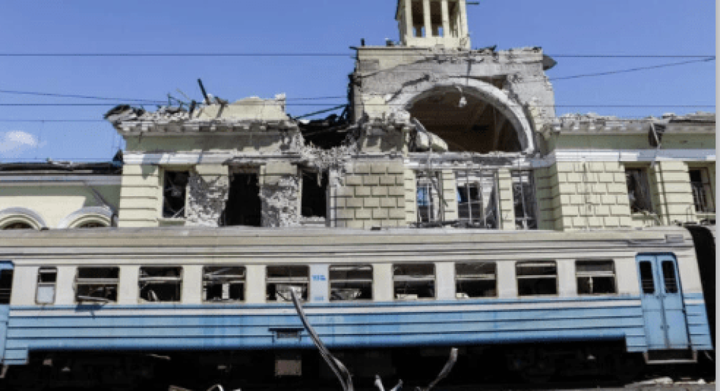 Πόλεμος στην Ουκρανία: Δύο νεκροί μετά από από πλήγματα ρωσικών drones στον σιδηροδρομικό σταθμό της Λόζοβα Πόλεμος στην Ουκρανία: Δύο νεκροί μετά από από πλήγματα ρωσικών drones στον σιδηροδρομικό σταθμό της Λόζοβα