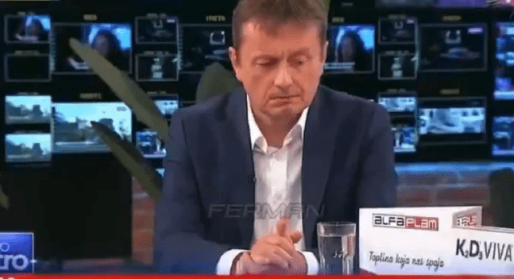 Σοκ στον αέρα της Σερβικής τηλεόρασης: Υπουργός έπαθε εφραγμα ενώ συζητούσε σε ζωντανή μετάδοση Σοκ στον αέρα της Σερβικής τηλεόρασης: Υπουργός έπαθε εφραγμα ενώ συζητούσε σε ζωντανή μετάδοση