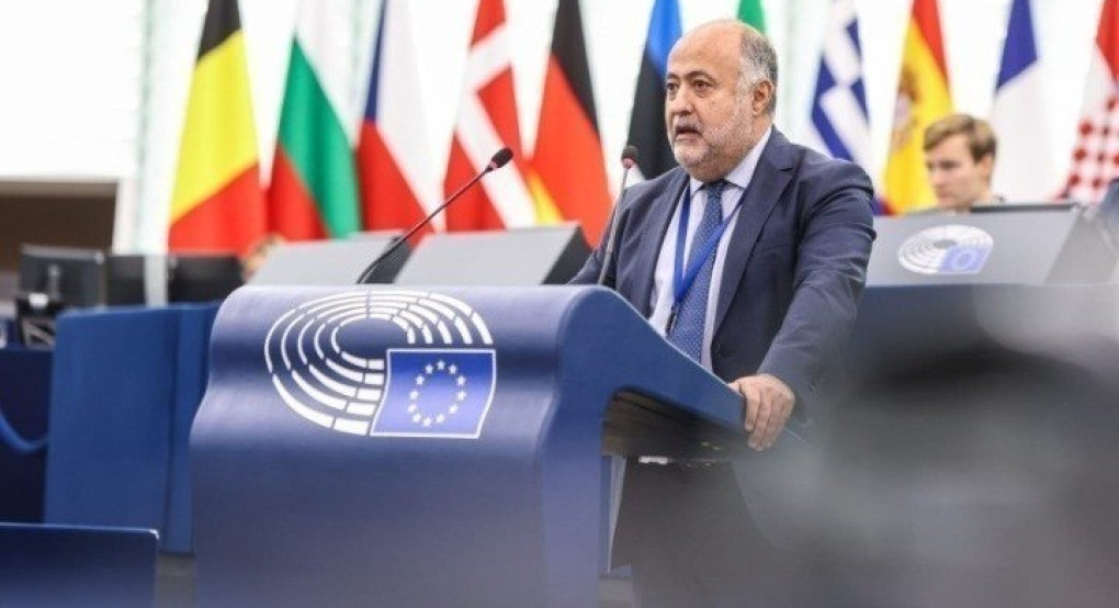 Δ. Τσιόδρας προς την Κομισιόν: Επιτακτική ανάγκη οικονομικής στήριξης των κτηνοτρόφων που έχουν πληγεί από την ευλογιά των προβάτων Δ. Τσιόδρας προς την Κομισιόν: Επιτακτική ανάγκη οικονομικής στήριξης των κτηνοτρόφων που έχουν πληγεί από την ευλογιά των προβάτων