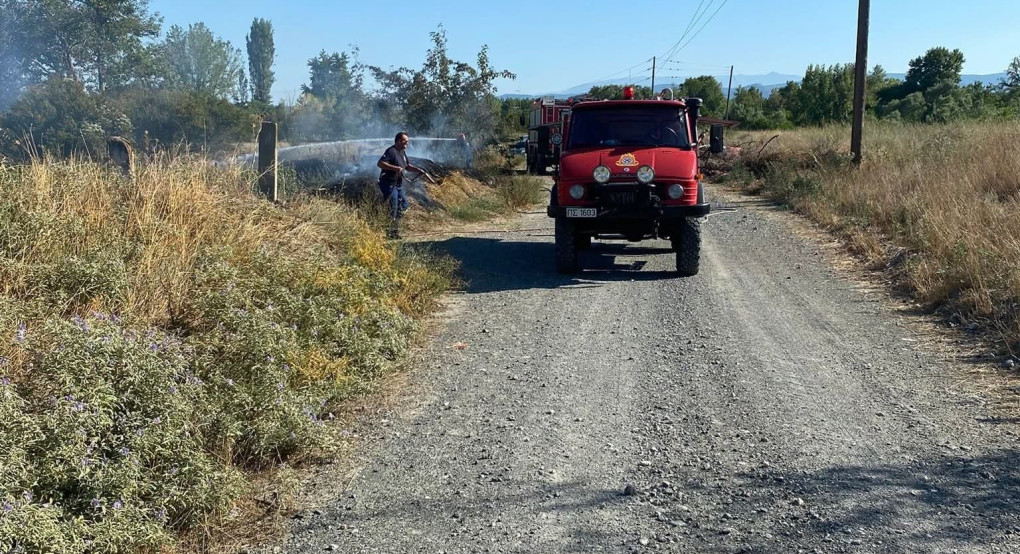Φωτιά έξω από το καταφύγιο – Άμεση επέμβαση της Πυροσβεστικής Αριδαίας Φωτιά έξω από το καταφύγιο – Άμεση επέμβαση της Πυροσβεστικής Αριδαίας