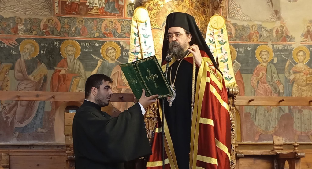 Πολυαρχιερατική Θεία Λειτουργία στη Σαμαρίνα Γρεβενών