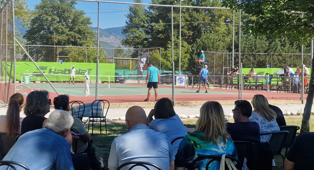 Ξεκίνησαν οι τελικοί του Aridea Cup Junior – Γιορτή του τένις στην Αριδαία Ξεκίνησαν οι τελικοί του Aridea Cup Junior – Γιορτή του τένις στην Αριδαία