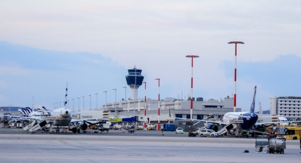 Παράνομη η τετράωρη στάση εργασίας της Ένωσης Ελεγκτών Εναέριας Κυκλοφορίας Ελλάδος - Δεν θα επηρεαστούν οι πτήσεις Παράνομη η τετράωρη στάση εργασίας της Ένωσης Ελεγκτών Εναέριας Κυκλοφορίας Ελλάδος - Δεν θα επηρεαστούν οι πτήσεις