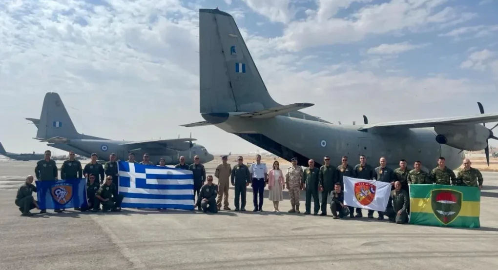 Μητσοτάκης: Δύο αεροσκάφη της ελληνικής πολεμικής αεροπορίας έριξαν σήμερα 8,5 τόνους τροφίμων στη Γάζα Μητσοτάκης: Δύο αεροσκάφη της ελληνικής πολεμικής αεροπορίας έριξαν σήμερα 8,5 τόνους τροφίμων στη Γάζα