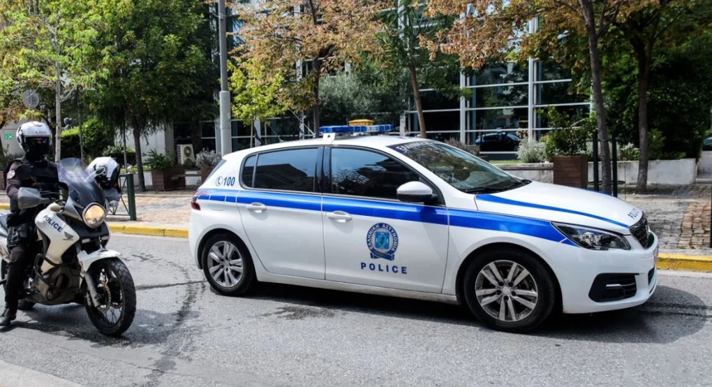 Βόλος: Ανήλικος οδηγός παρέσυρε τον 8χρονο και τον εγκατέλειψε – Συνελήφθη και ο πατέρας του Βόλος: Ανήλικος οδηγός παρέσυρε τον 8χρονο και τον εγκατέλειψε – Συνελήφθη και ο πατέρας του