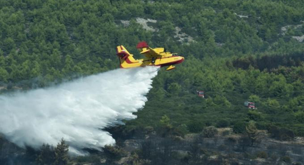 Ηλεία: Φωτιά στην περιοχή Πηγάδι – Επιχειρούν εναέρια μέσα
