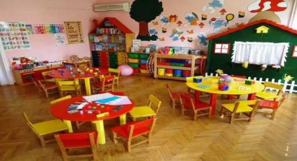 Η ΠΚΜ  χρηματοδοτεί την ένταξη δεκάδων χιλιάδων βρεφών, νηπίων, παιδιών και ατόμων με αναπηρίες στην προσχολική εκπαίδευση και στη δημιουργική απασχόληση