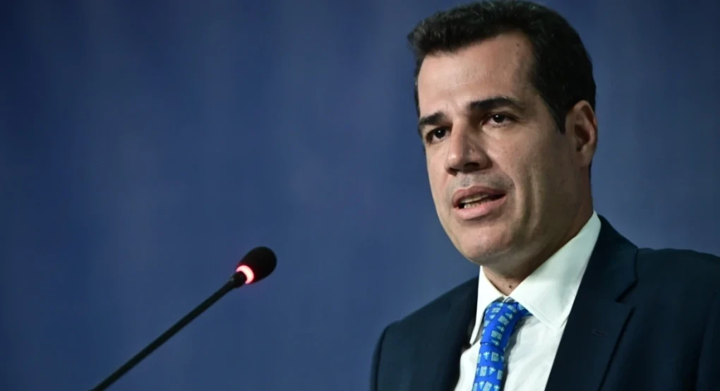 Πλεύρης: Όποιος μπαίνει παράνομα στην Ελλάδα κινδυνεύει με φυλάκιση 2 έως 5 χρόνια, εκτός εάν επιστρέψει