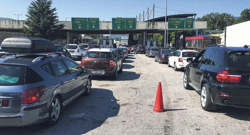 Ρεκόρ κίνησης στον Προμαχώνα - Σχεδόν δύο εκατ. οχήματα από την αρχή του 2025 Ρεκόρ κίνησης στον Προμαχώνα - Σχεδόν δύο εκατ. οχήματα από την αρχή του 2025