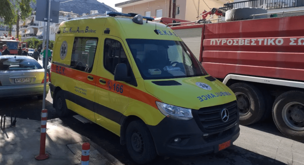 Νεκρή 61χρονη από σύγκρουση πυροσβεστικού οχήματος με ΙΧ Νεκρή 61χρονη από σύγκρουση πυροσβεστικού οχήματος με ΙΧ
