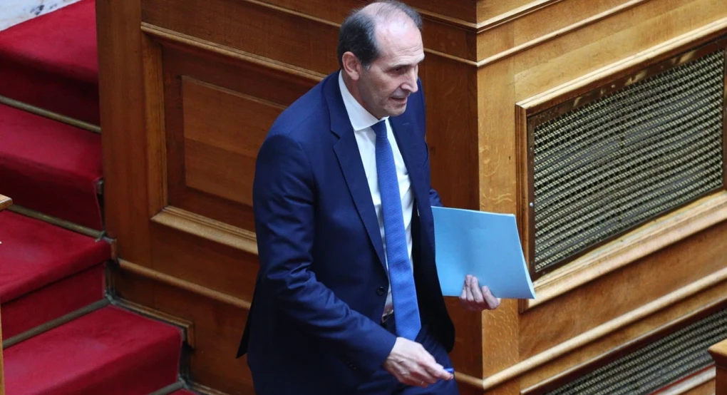 Θλίψη για τον Απόστολο Βεσυρόπουλο που πέθανε στα 59 του από ανακοπή – «Βοήθησε να μπουν 2.000 απινιδωτές σε σχολεία και κοινότητες»