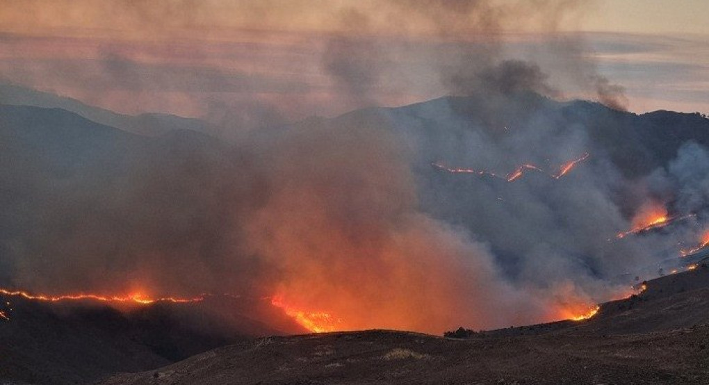 Παραμένουν τα μέτωπα σε Αχαΐα, Χίο, Ζάκυνθο - 15 πυροσβέστες τραυματίστηκαν