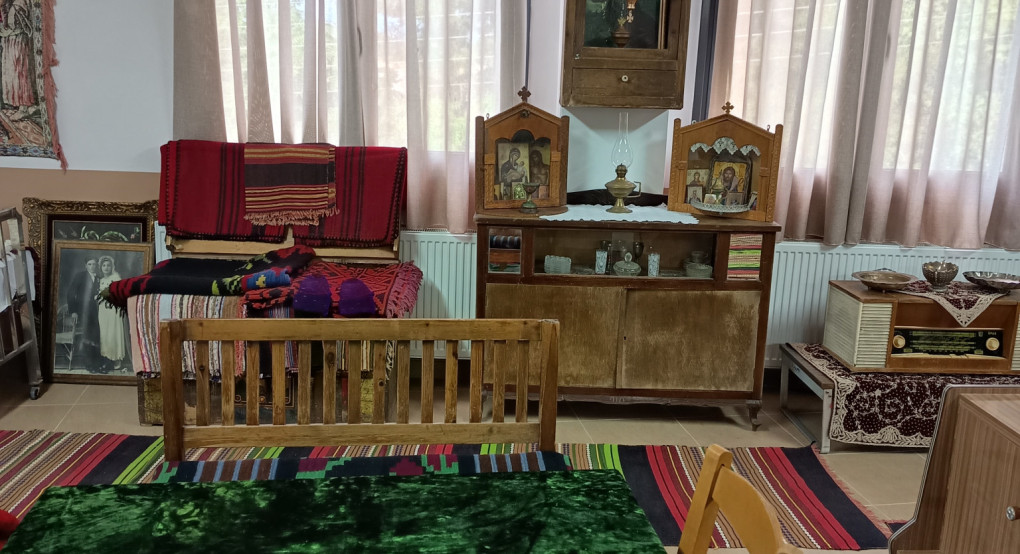 Σύλλογος Ποντίων Γιαννιτσών: Μίνι φωτογραφική ξενάγηση στο Λαογραφικό Μουσείο Σύλλογος Ποντίων Γιαννιτσών: Μίνι φωτογραφική ξενάγηση στο Λαογραφικό Μουσείο