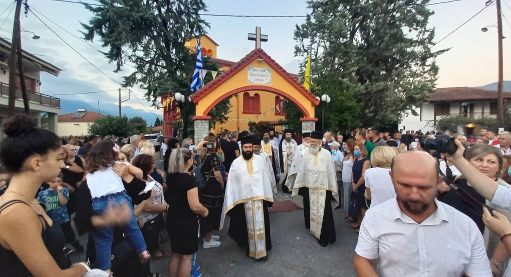 Ιερά Πανήγυρις Γενεσίου της Θεοτόκου στη Μηλιά Αλμωπίας Ιερά Πανήγυρις Γενεσίου της Θεοτόκου στη Μηλιά Αλμωπίας