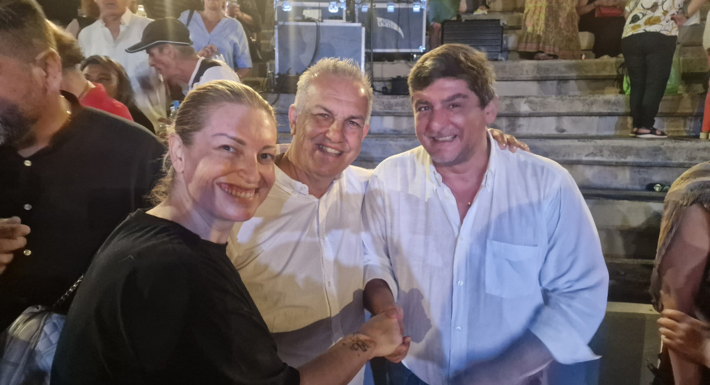 Ο Δήμαρχος Πέλλας Στάθης Φουντουκίδης στη μεγάλη συναυλία – Μια βραδιά γεμάτη λαϊκό τραγούδι Ο Δήμαρχος Πέλλας Στάθης Φουντουκίδης στη μεγάλη συναυλία – Μια βραδιά γεμάτη λαϊκό τραγούδι