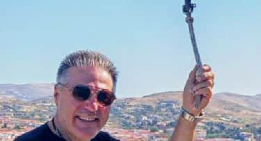 Χαρίτων Πορτοκαλίδης: Το τάμα στη Λήμνο και την Παναγία Κακαβιώτισσα Χαρίτων Πορτοκαλίδης: Το τάμα στη Λήμνο και την Παναγία Κακαβιώτισσα
