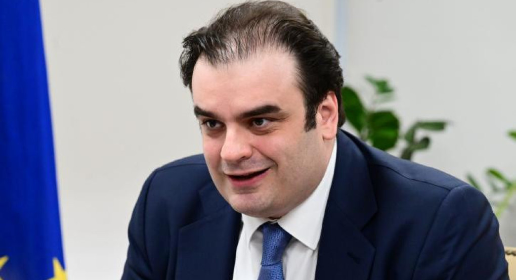 Κ. Πιερρακάκης: Από 1 Ιανουαρίου 2026 οι πολίτες θα δουν τις μειώσεις φόρων στο λογαριασμό τους Κ. Πιερρακάκης: Από 1 Ιανουαρίου 2026 οι πολίτες θα δουν τις μειώσεις φόρων στο λογαριασμό τους