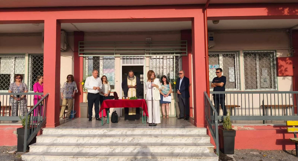 Σε αγιασμούς σχολείων ο Γιώργος Καρασμάνης