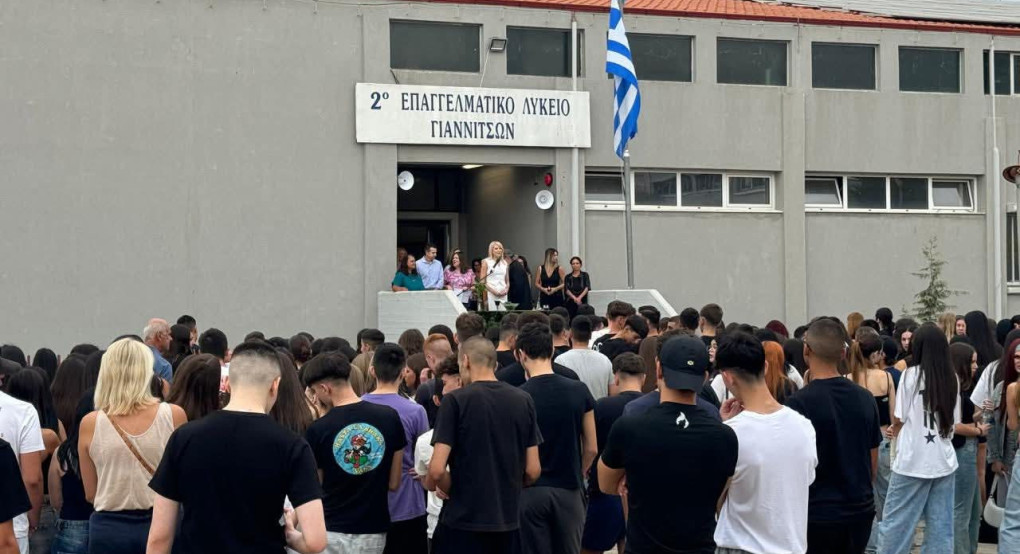 Σε αγιασμούς σχολείων στα Γιαννιτσά η Θεοδώρα Τζάκρη