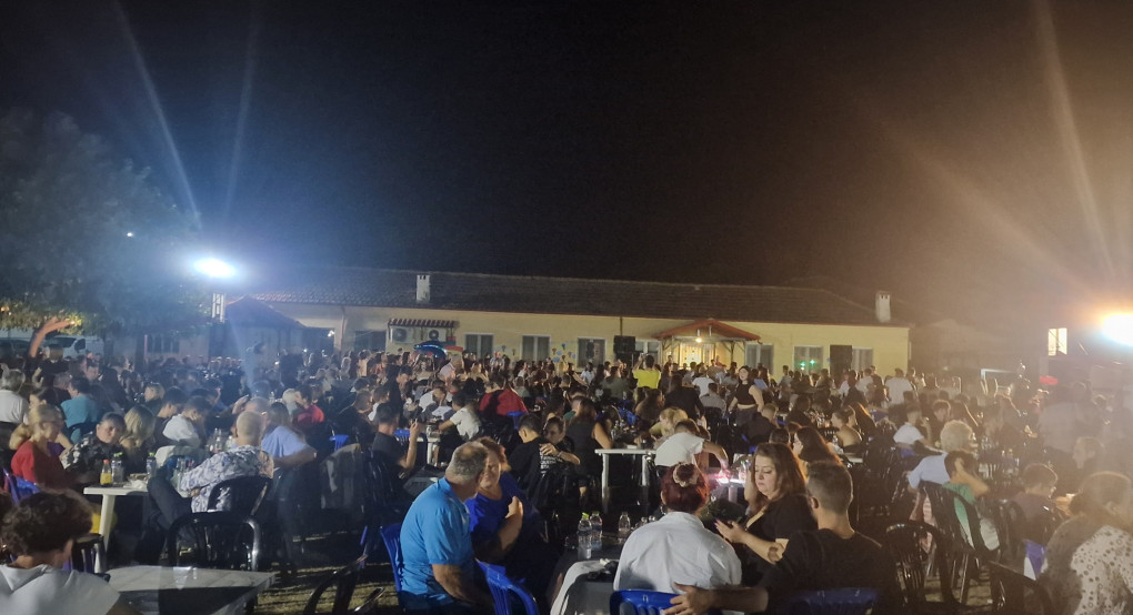 Μεγάλη επιτυχία ο χορός του «Ακρίτα» στη Σωσάνδρα Μεγάλη επιτυχία ο χορός του «Ακρίτα» στη Σωσάνδρα