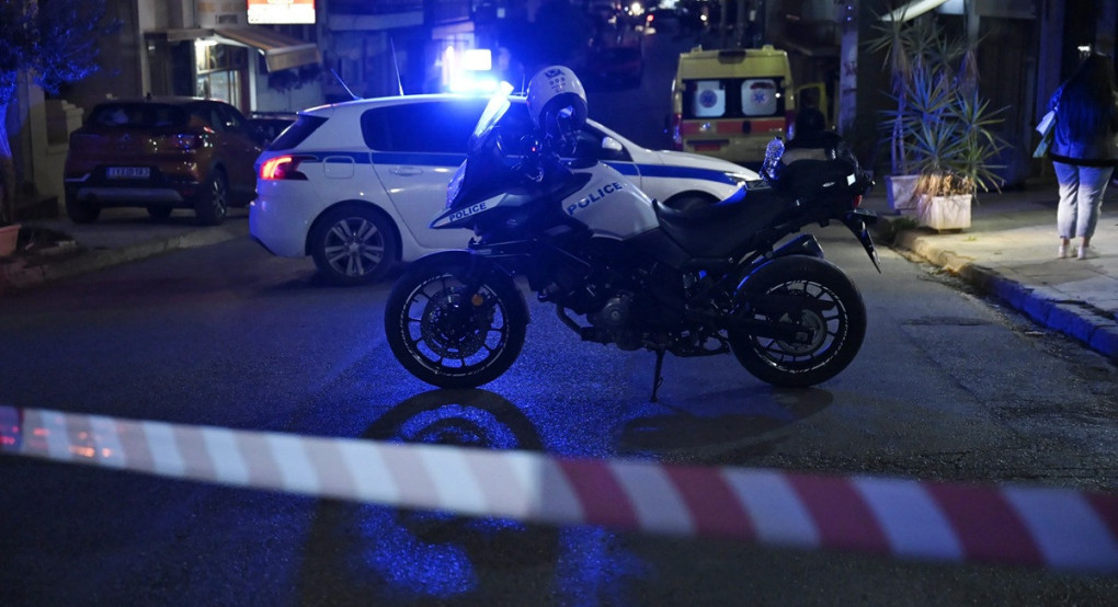 Θεσσαλονίκη: Κακοποιοί ακινητοποίησαν 26χρονη μέσα στο σπίτι της – Την έσωσαν αστυνομικοί Θεσσαλονίκη: Κακοποιοί ακινητοποίησαν 26χρονη μέσα στο σπίτι της – Την έσωσαν αστυνομικοί
