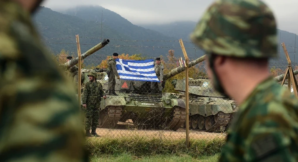Από Οκτώβριο το νέο μισθολόγιο και βαθμολόγιο για τους ένστολους – Αυξήσεις έως 470 ευρώ Από Οκτώβριο το νέο μισθολόγιο και βαθμολόγιο για τους ένστολους – Αυξήσεις έως 470 ευρώ