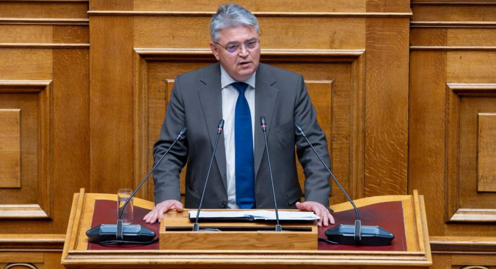 Νατσιός στη Βουλή: «Η Ελλάδα μικραίνει – Χρήματα για μετανάστες, όχι για Έλληνες – Η πολιτική σας αρρωσταίνει τον λαό» Νατσιός στη Βουλή: «Η Ελλάδα μικραίνει – Χρήματα για μετανάστες, όχι για Έλληνες – Η πολιτική σας αρρωσταίνει τον λαό»