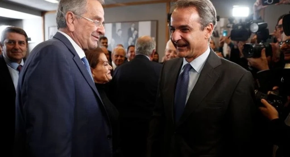 Χτύπημα Σαμαρά σε Μητσοτάκη μετά το “χουνέρι” στη Νέα Υόρκη