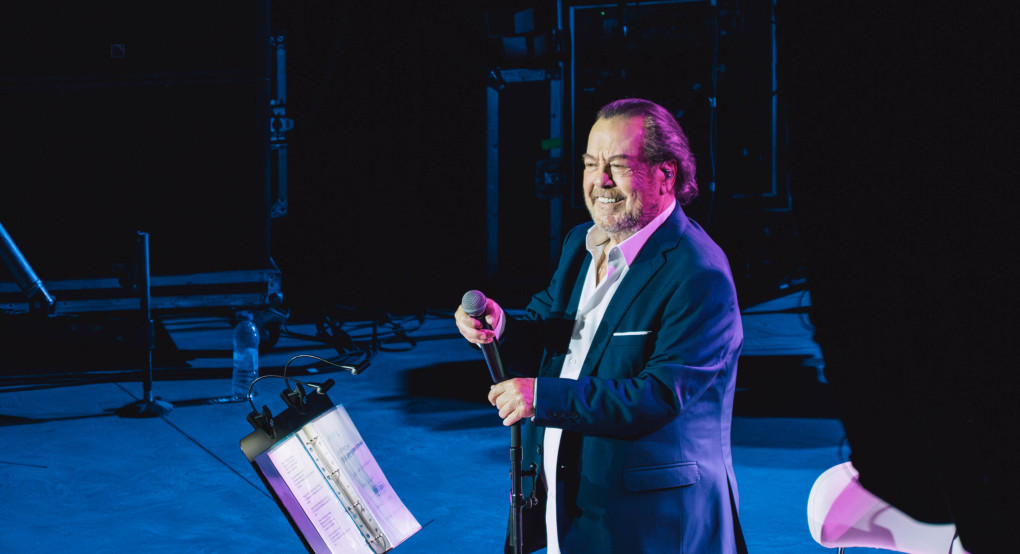 Kostello's Events: «Ο Γιάννης Πάριος μάγεψε τη Βέροια – Ανυπομονούμε για την Έδεσσα!»