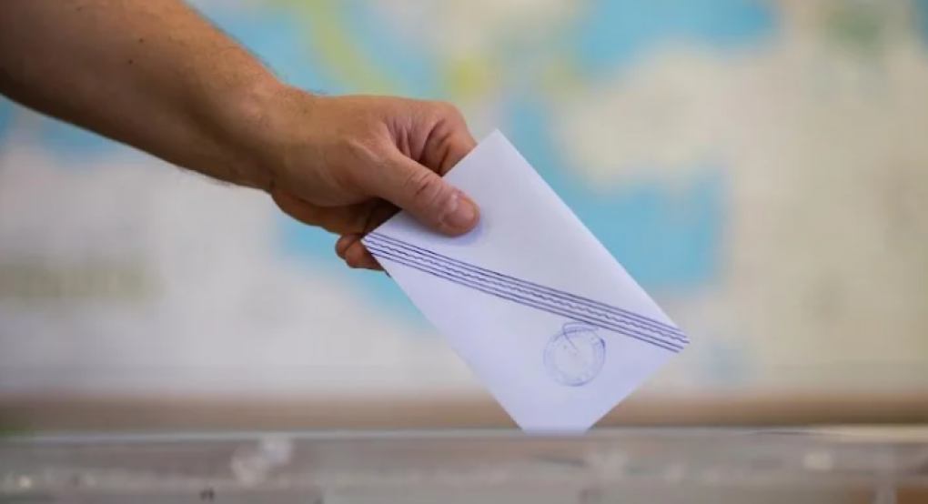 Δημοσκόπηση: Προβάδισμα ΝΔ έναντι του ΠΑΣΟΚ-Τι απαντούν οι πολίτες για Τσίπρα