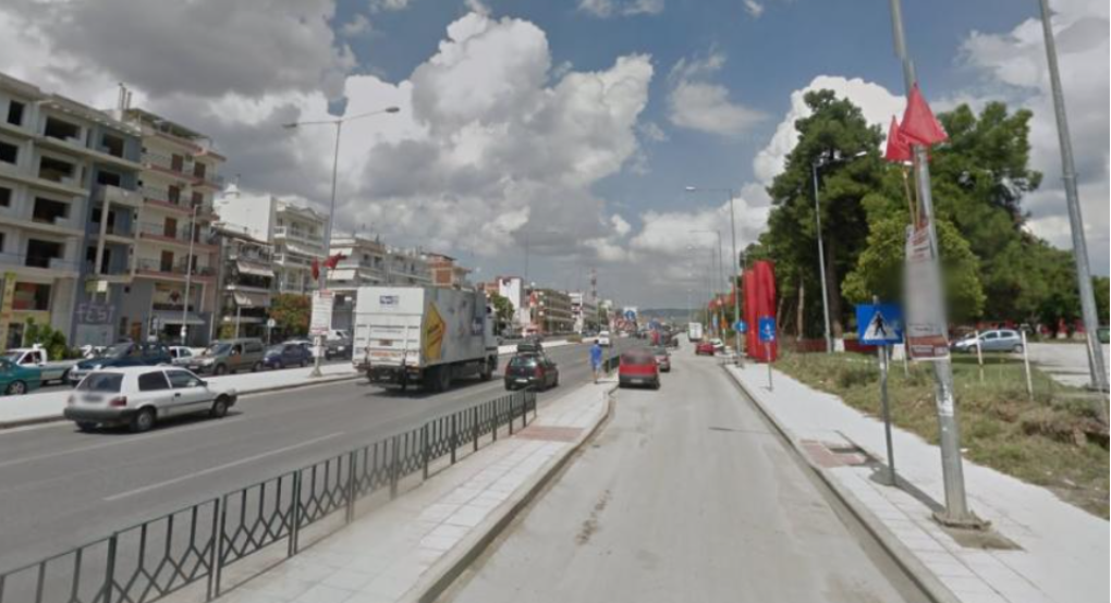 Νυχτερινές εργασίες διαγράμμισης στη λεωφόρο Μ.Θεοδωράκη- πρώην οδό Λαγκαδά