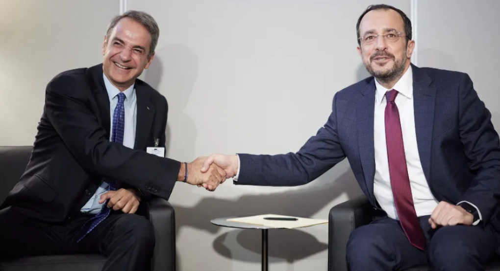Μητσοτάκης και Χριστοδουλίδης ρίχνουν τους τόνους για το καλώδιο